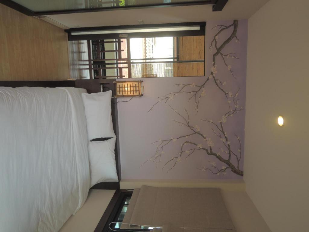 Aiims Tales Canal Boutique House Bangkok Exterior photo